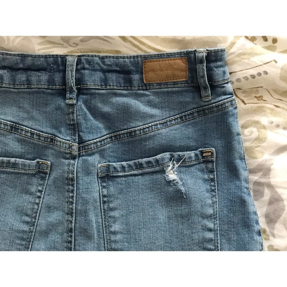 High waisted denim skirt - Picture 2 of 3